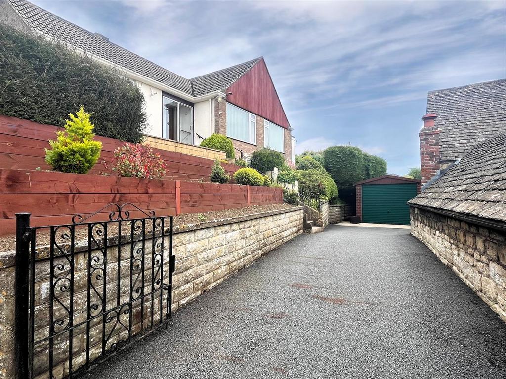 Westrip, Stroud 3 bed detached bungalow for sale £470,000