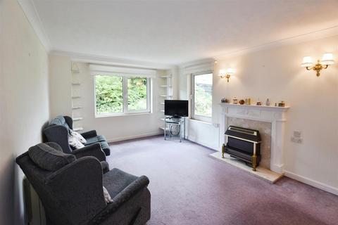 2 bedroom apartment for sale, Newcomb Court, Stamford