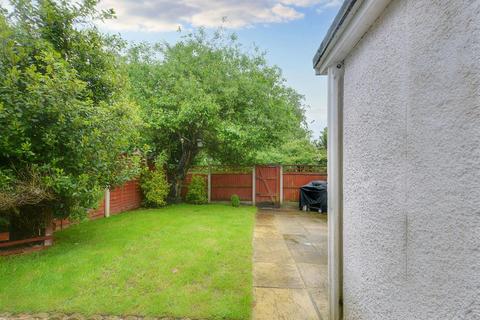 82 Clover Fields, Calverton, Nottingham, NG14 6PN