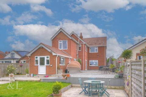 4 bedroom detached house for sale, Burton Road, Overseal