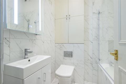 21c Caversham Road, London, NW5 2DT