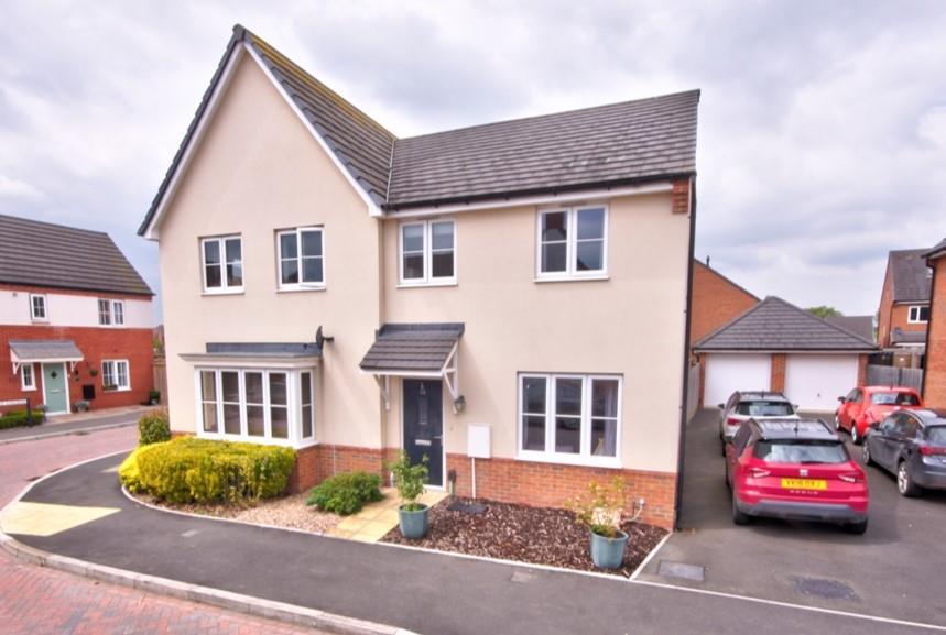 Cartwright Way, Evesham 3 bed semidetached house for sale £290,000