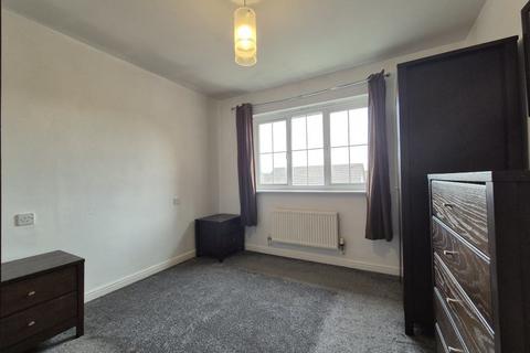 2 bedroom flat to rent, Wycherley Way, Cradley Heath, West Midlands