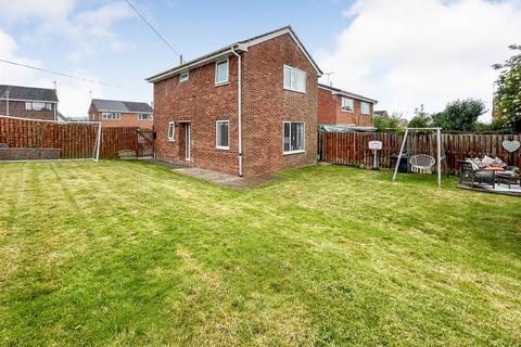 4 bedroom detached house for sale, Sycamore Drive, Chirk