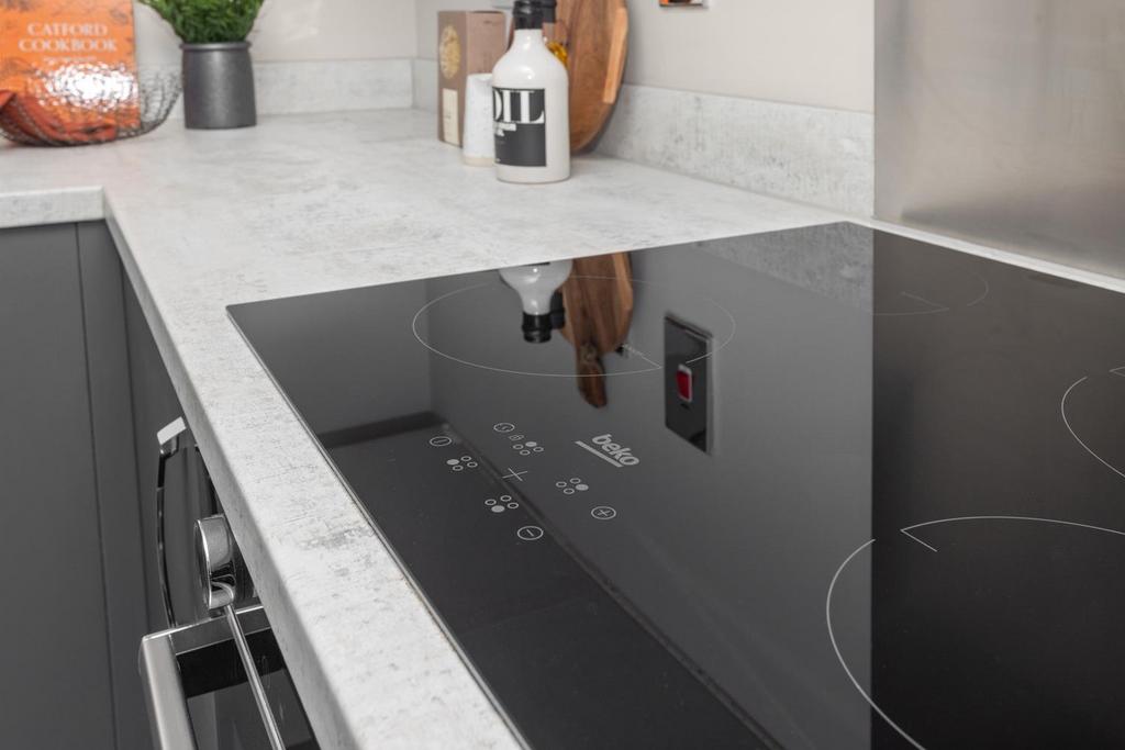 Kitchen - hob.jpg