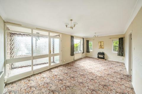 3 bedroom detached bungalow for sale, Knoll Wood Park, Horsforth, LS18