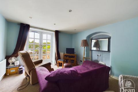 3 bedroom cottage for sale, Naas Lane, Lydney GL15