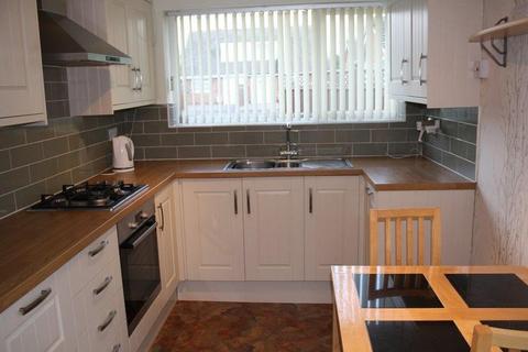 2 bedroom semi-detached bungalow to rent, Elgin Drive, Melton Mowbray