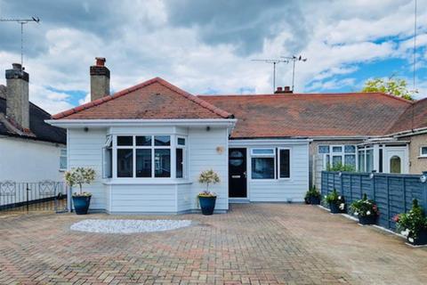 3 bedroom semi-detached house for sale, Keith Way, Southend-on-Sea SS2