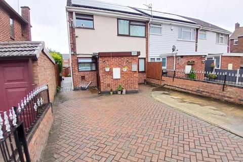 3 bedroom end of terrace house for sale, Whittleford Road, Stockingford, Nuneaton