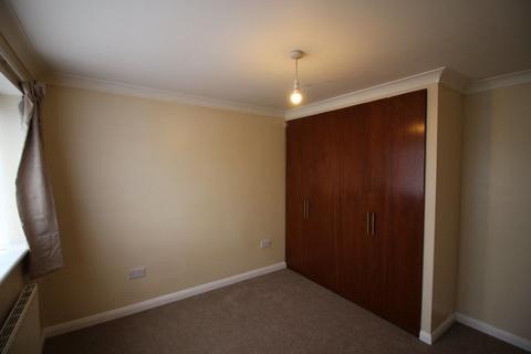5 bedroom house to rent, Cornfield Road, Bushey