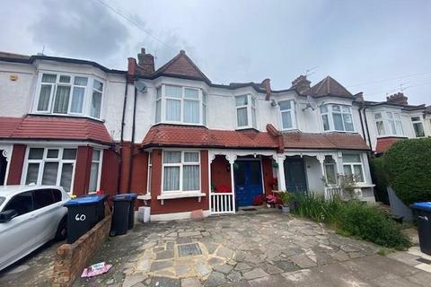 4 bedroom terraced house for sale, Kelvin Avenue, Palmers Green, London, N13