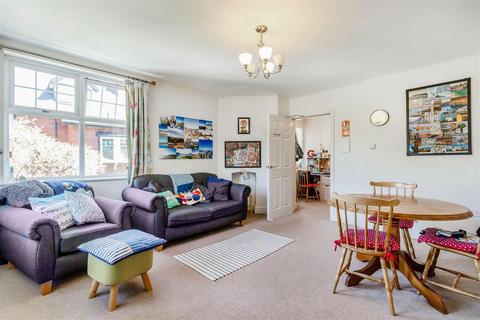 1 bedroom apartment to rent, Victorian Crescent, Doncaster DN2