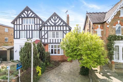 16 Cornwall Road, Uxbridge, UB8 1BB