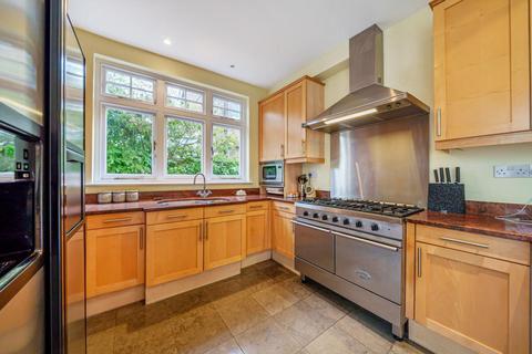 16 Cornwall Road, Uxbridge, UB8 1BB