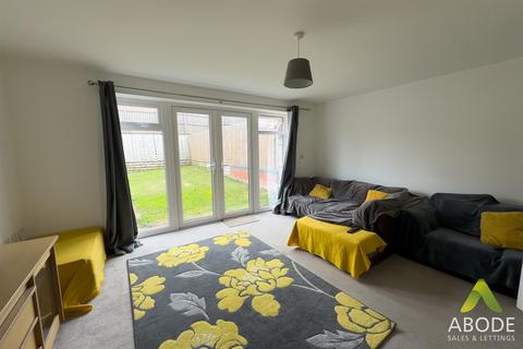 3 bedroom townhouse for sale, King Lane, Burton-On-Trent DE13