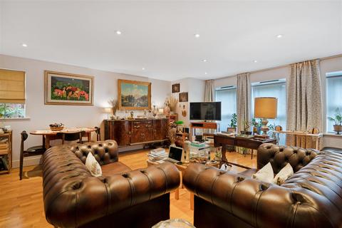 2 bedroom apartment for sale, Dene House, Windsor