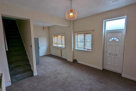 2 bedroom house to rent, Hednesford Road, Heath Hayes, Cannock