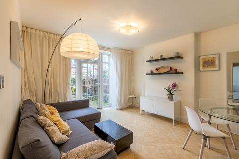 3 bedroom flat to rent, Ebury Bridge Road, Pimlico, SW1W