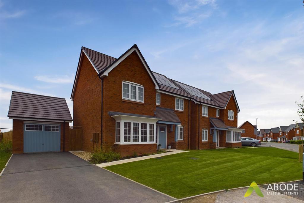 Flint Avenue, Burton on Trent DE13 4 bed detached house for sale £450,000