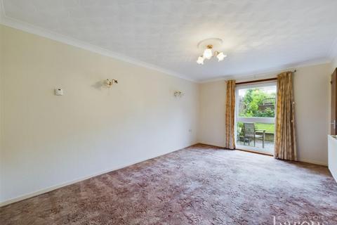 3 bedroom end of terrace house for sale, Buckfast Close, Basingstoke RG24