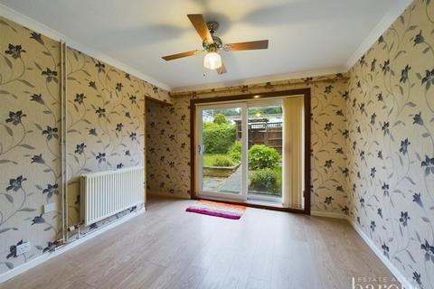 4 Buckfast Close, Popley, Basingstoke, RG24 9HD