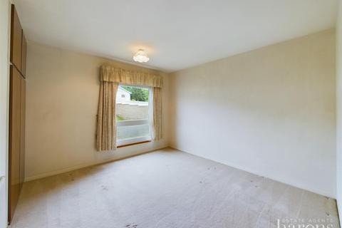 4 Buckfast Close, Popley, Basingstoke, RG24 9HD