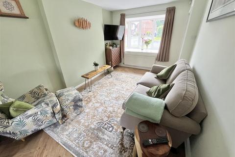 3 bedroom semi-detached house for sale, Hallas Grove, Manchester