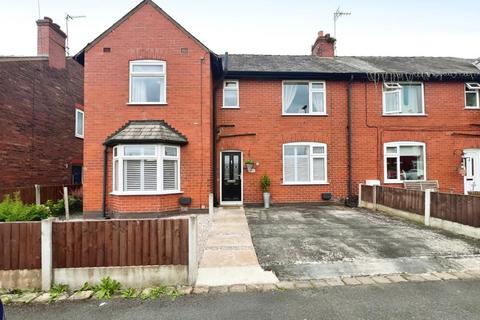 3 bedroom semi-detached house for sale, West Avenue, Leigh
