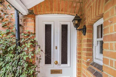 44 Harrogate Road, Caversham, Reading, RG4 7PN