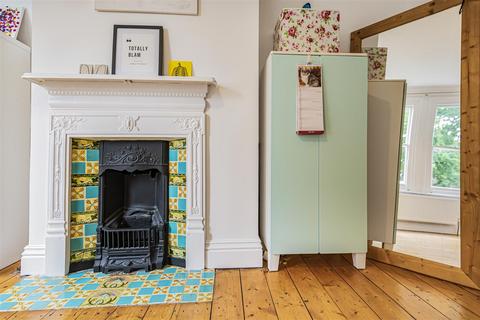 44 Harrogate Road, Caversham, Reading, RG4 7PN