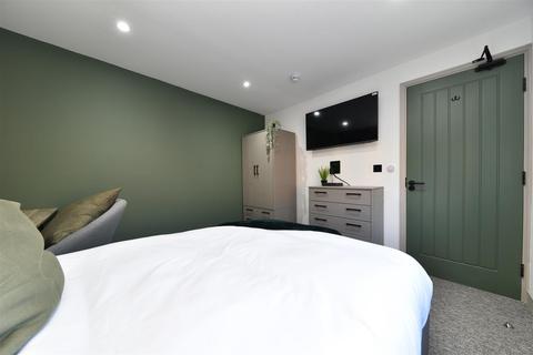 1 bedroom in a house share to rent, Finbracks, Stevenage