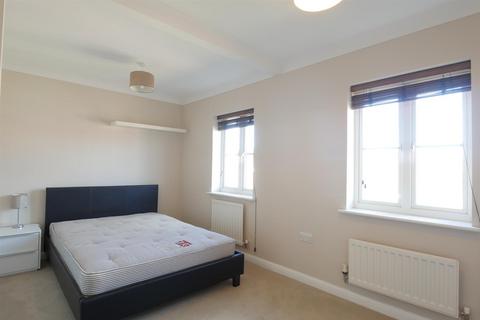 1 bedroom in a house share to rent, Cheviot Way, Stevenage