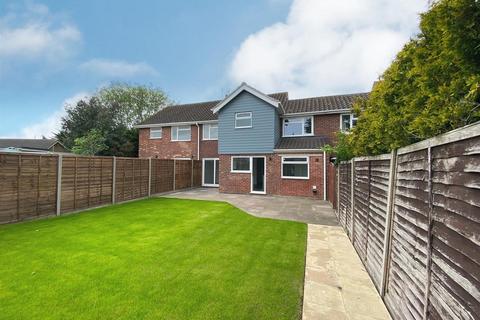 5 bedroom semi-detached house for sale, Colville Road, Oulton Broad, Lowestoft, Suffolk