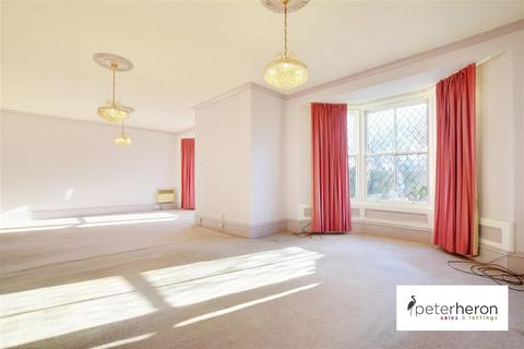 4 bedroom terraced house for sale, Front Street, Whitburn, Sunderland