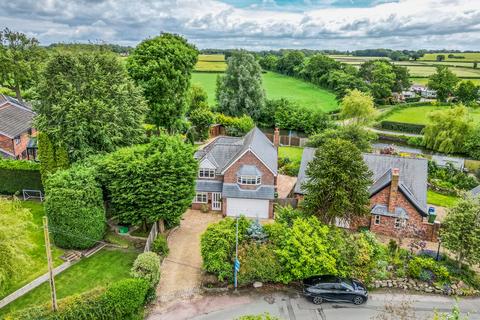 4 bedroom detached house for sale, Bellhouse Lane, Grappenhall