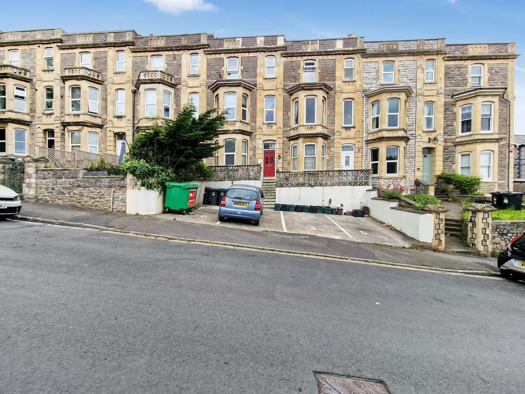 2 Bedroom Flat for Sale