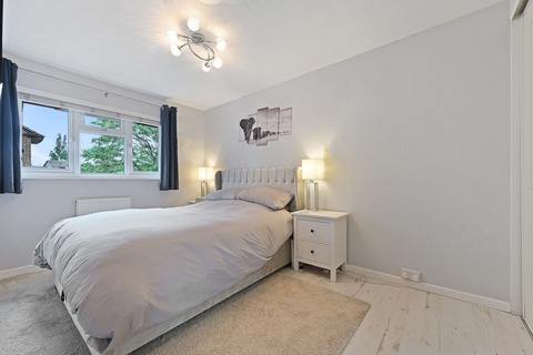3 bedroom terraced house for sale, Vellum Drive, Carshalton, SM5