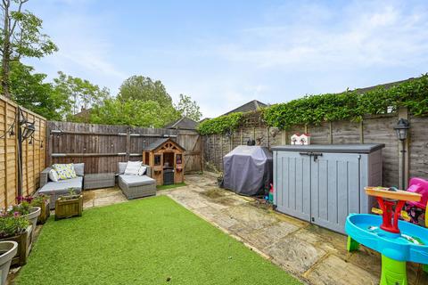 74 Vellum Drive, Carshalton, SM5 2TS