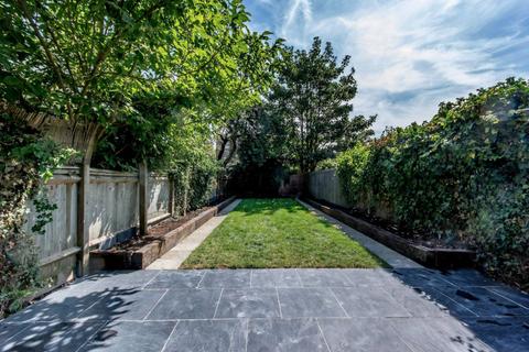 50 Maldon Road, London, W3 6SZ
