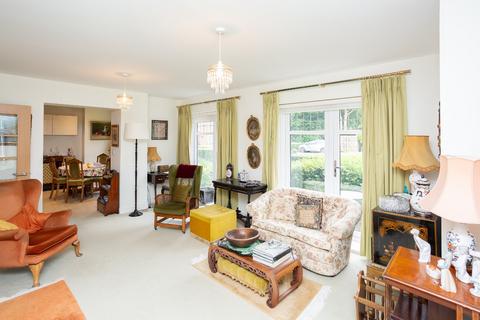3 bedroom apartment for sale, Nascot Wood Road, Watford, Hertfordshire, WD17