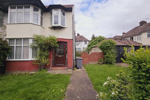 4 Hall Lane, London, NW4 4TN