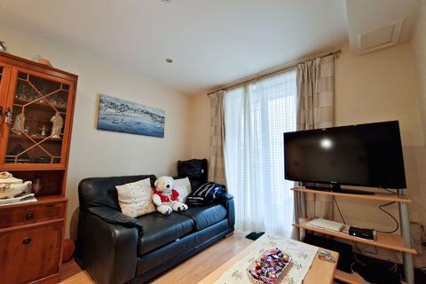 2 bedroom apartment for sale, Flat 18 Kensington Court, St Helier