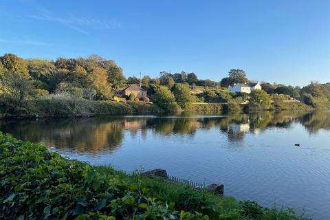 undefined, Waterside, St. Saviour