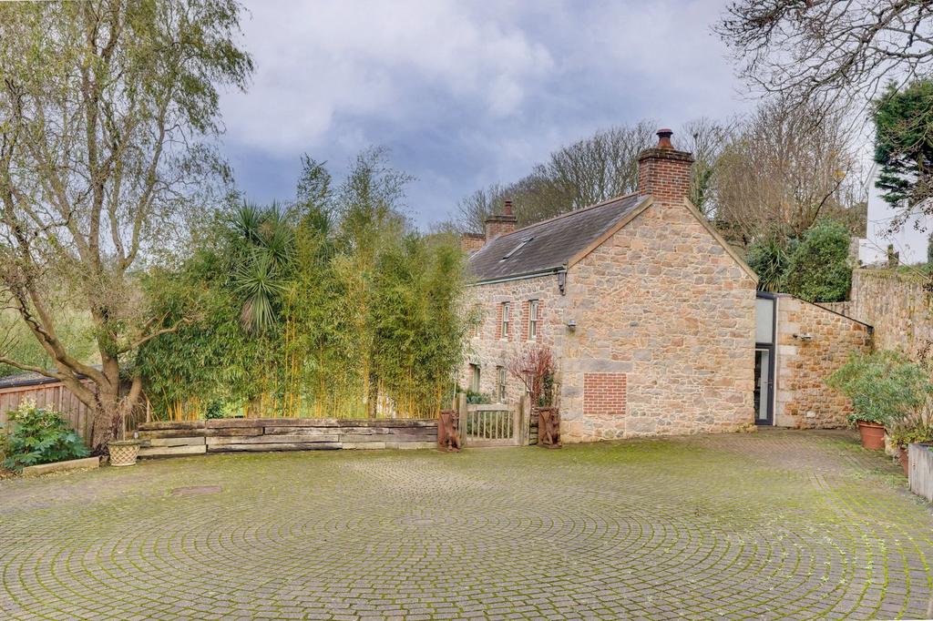Parking - Driveway