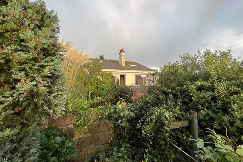 undefined, Campanule, St Ouen