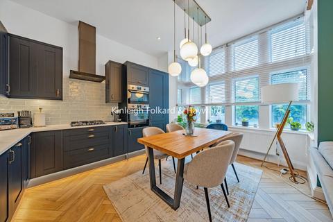 2 bedroom flat for sale, Brixton Road, Oval