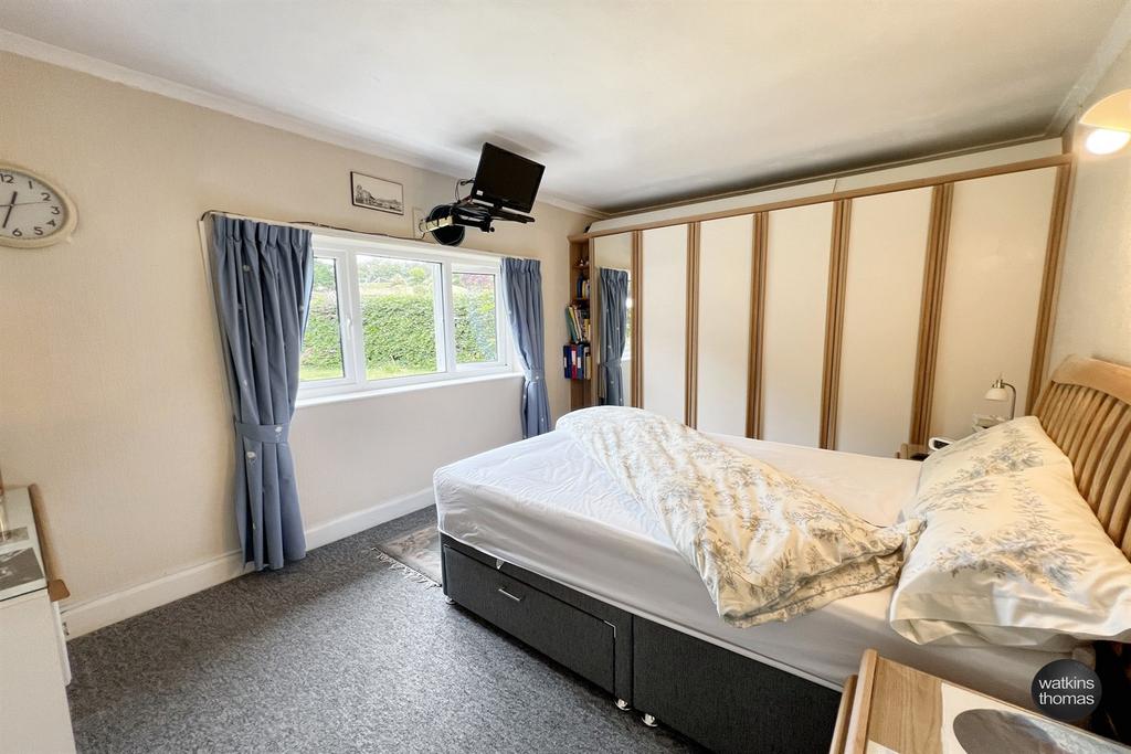 Bed 1