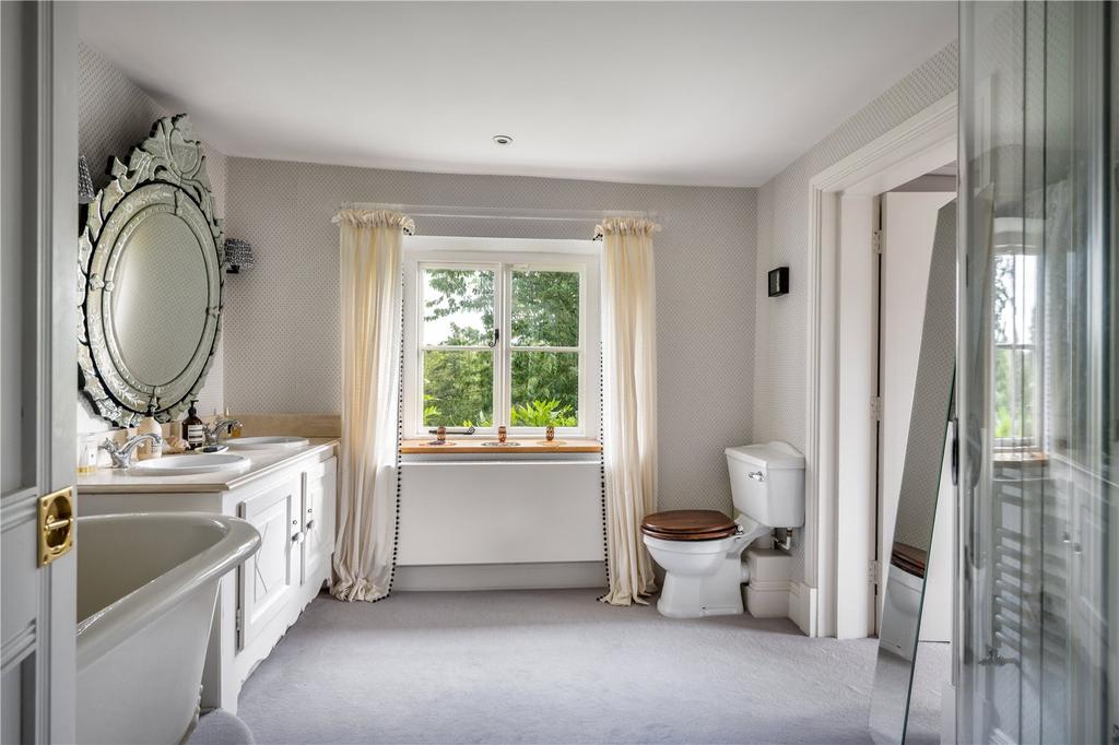 Principal Bathroom