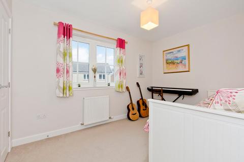 18 Devonvale Place, Kinross, KY13 8FR